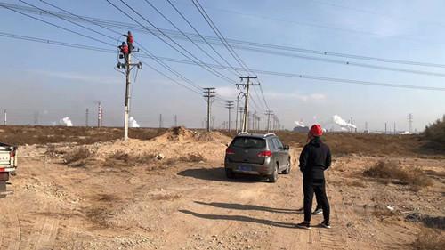 烏海電業(yè)局農(nóng)電處千里山農(nóng)電所：開展冬季設(shè)備巡視，確保安全生產(chǎn)