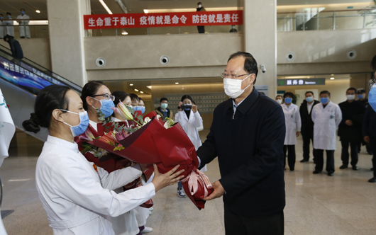 毛偉明董事長到北京電力醫(yī)院、白廣路辦公區(qū)檢查疫情防控工作并開展調(diào)研