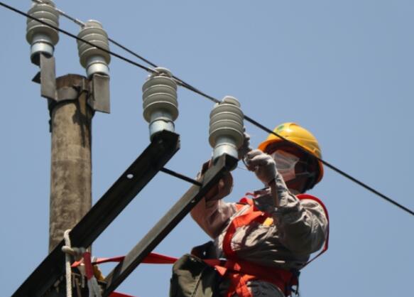 國網(wǎng)中方縣供電公司:“百”人作戰(zhàn) 錘煉“配網(wǎng)”鐵軍