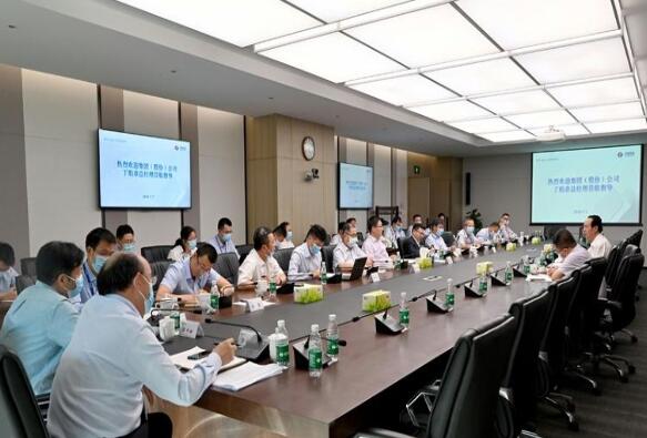 中國電建集團公司黨委副書記、總經(jīng)理丁焰章到電建國際公司調(diào)研