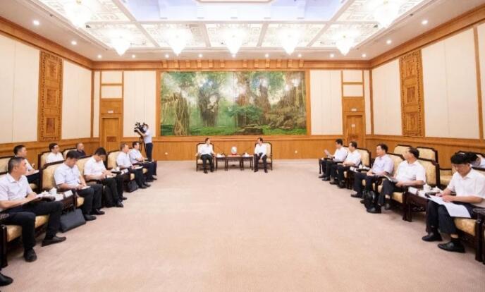 中核集團(tuán)總經(jīng)理、黨組副書記顧軍與福建省委副書記、代省長王寧會(huì)談