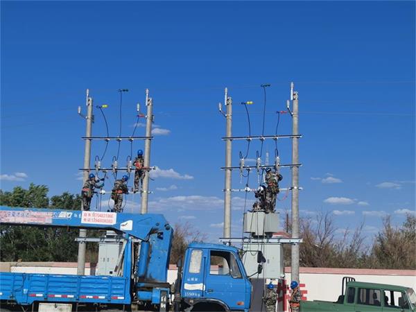 阿拉善電業(yè)局烏力吉供電分局 戍守邊防，電力護航