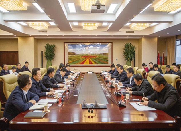 內(nèi)蒙古電力（集團(tuán)）公司董事長(zhǎng)、黨委書(shū)記賈振國(guó)帶隊(duì)赴鄂爾多斯地區(qū)調(diào)研