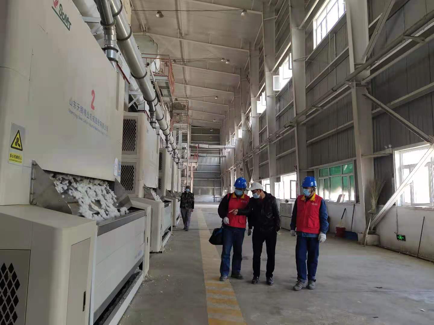 國網(wǎng)瑪納斯公司：“綠色”進萬家 低碳“享藍(lán)天”