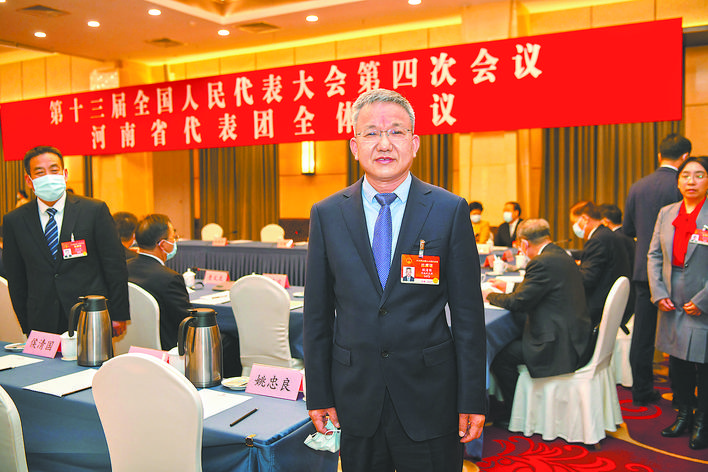 全國(guó)人大代表國(guó)網(wǎng)新源控股有限公司董事長(zhǎng)、黨委書(shū)記 侯清國(guó)：完善電價(jià)機(jī)制 促進(jìn)抽水蓄能