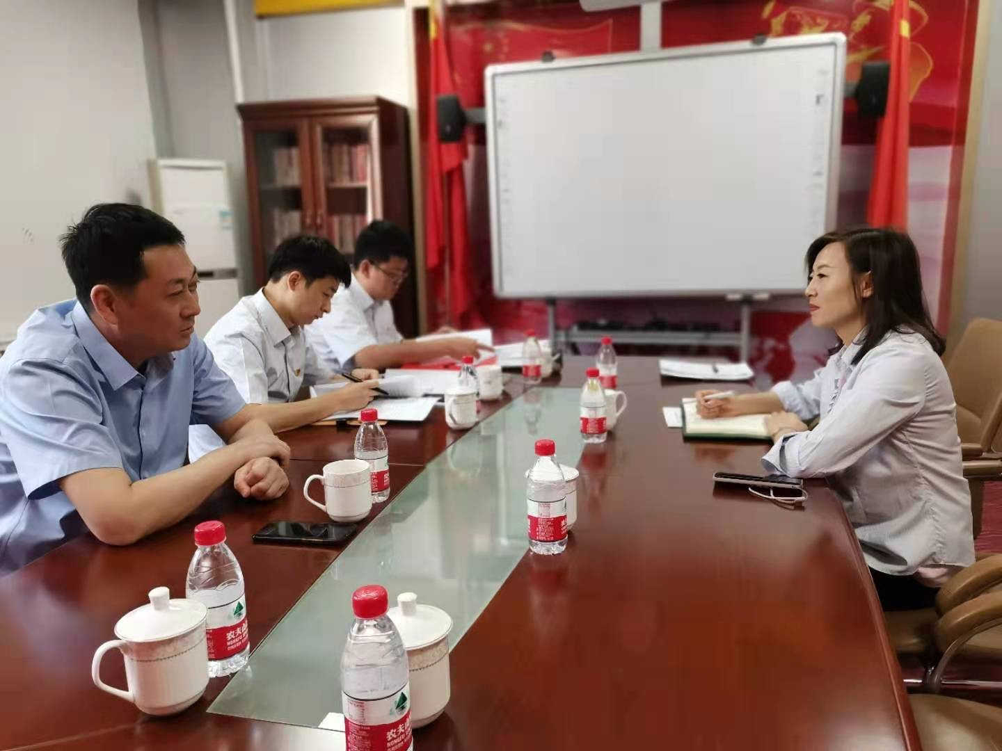 副局長(zhǎng)王永強(qiáng)到烏海電業(yè)局千里山分局開(kāi)展黨史學(xué)習(xí)教育督導(dǎo)、領(lǐng)學(xué)