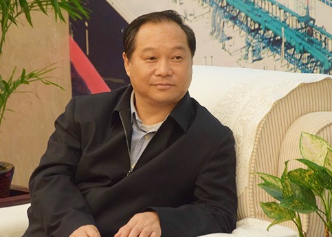 南方電網(wǎng)董事、黨組副書(shū)記畢亞雄：電網(wǎng)企業(yè)助力“30·60目標(biāo)”的舉措、思考和建議