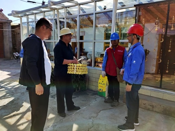 國網(wǎng)化隆縣供電公司:結(jié)對共建辦實事 真情關(guān)懷暖人心