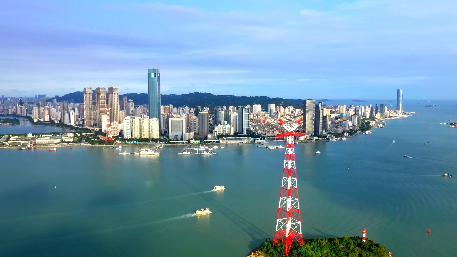 國(guó)網(wǎng)廈門供電公司:電“靚”特區(qū) 勇毅前行開新局