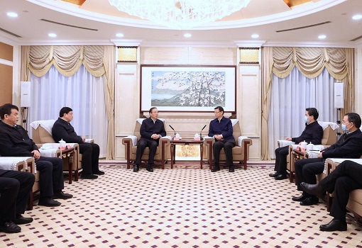 國家電網(wǎng)董事長辛保安、總經(jīng)理張智剛與江蘇省省長許昆林舉行會談