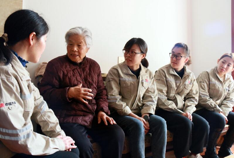 別樣?jì)D女節(jié)，溫暖老人心