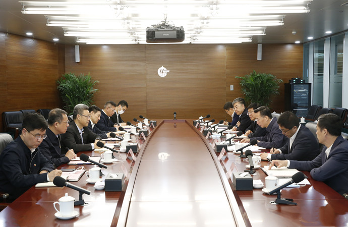 錢智民拜會(huì)中國(guó)海油董事長(zhǎng)、黨組書記汪東進(jìn)
