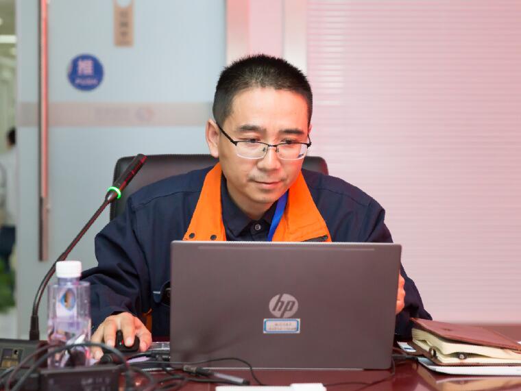 周效峰：半生矢志赴山河，鬢華雖改血仍殷