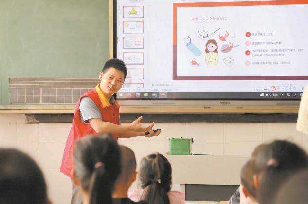 魏錕：用心服務(wù)是起點，客戶滿意是方向