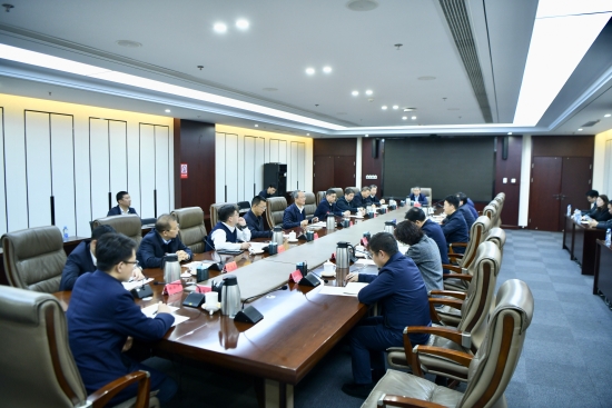 王斌與南昌市委常委、高新區(qū)黨工委書(shū)記王萬(wàn)征會(huì)談