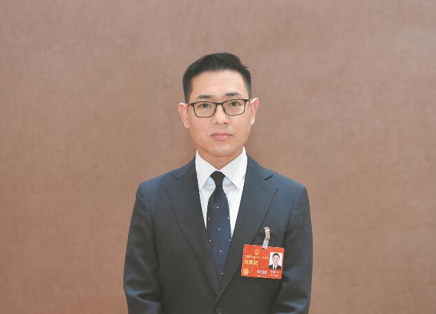 推動清潔能源發(fā)展 促進(jìn)綠色低碳轉(zhuǎn)型——訪全國人大代表、河北寶信物流有限公司總經(jīng)理李建衛(wèi)