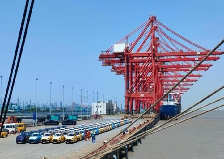 從上?？诎犊粗袊履茉雌嚦龊０聪隆凹铀冁I”