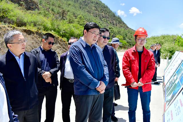 國家電網(wǎng)黨組副書記、總經(jīng)理張智剛深入西藏開展主題教育專題調(diào)研