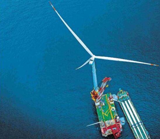 大灣區(qū)首個百萬千瓦級海上風(fēng)電項目完成首臺風(fēng)機(jī)吊裝