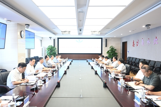 中國電建黨委書記、董事長丁焰章與中國南水北調集團黨組書記、董事長蔣旭光會談