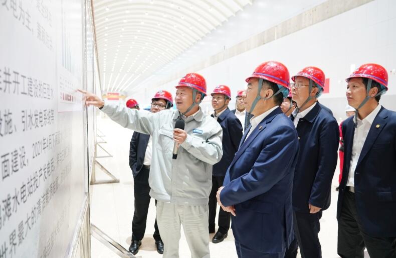 中國(guó)能建黨委書(shū)記、董事長(zhǎng)宋海良赴白鶴灘水電站調(diào)研