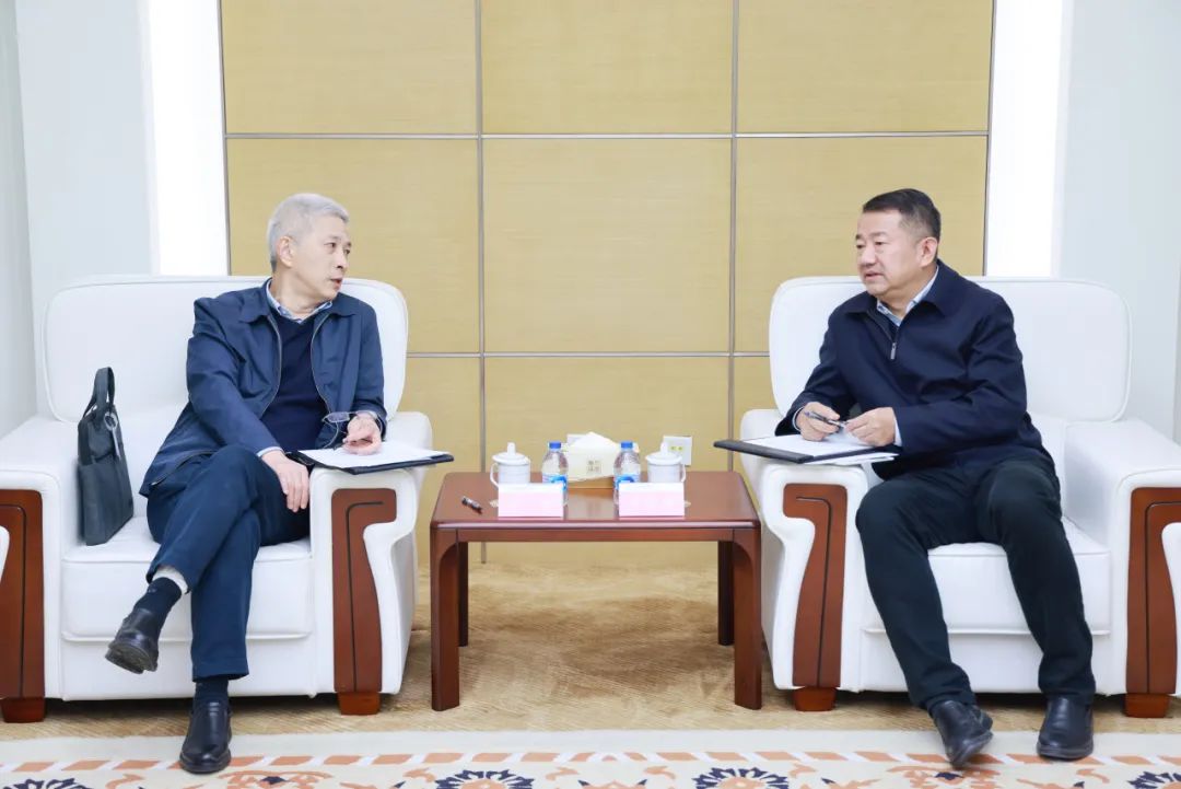 中國一重集團黨委書記、董事長徐鵬一行拜訪大唐環(huán)境黨委書記、董事長朱利明