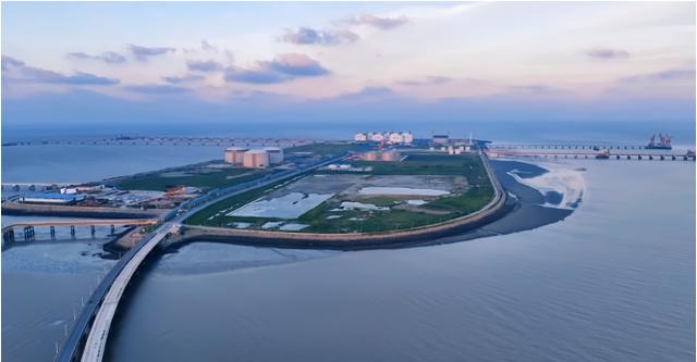 江蘇如東：“雙碳”賽道千帆競發(fā)，綠色能源產(chǎn)業(yè)實現(xiàn)跨越發(fā)展