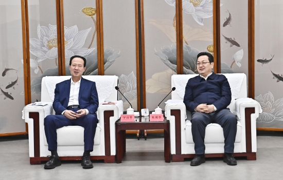 中國(guó)電建黨委書記、董事長(zhǎng)丁焰章王斌拜會(huì)雄安新區(qū)黨工委書記、管委會(huì)主任張國(guó)華