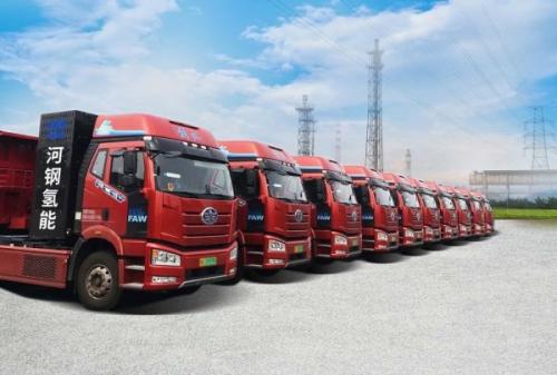 河鋼首座商業(yè)化氫油綜合站投入試運(yùn)營(yíng)近日，河鋼工業(yè)技術(shù)建設(shè)的河鋼首座商業(yè)化氫油綜合站正式投入試運(yùn)營(yíng)。新投入運(yùn)營(yíng)的商業(yè)化氫油綜合站采用35MPa加氫工藝，擁有1000kg/d的加氫能力。  這是河鋼工業(yè)技