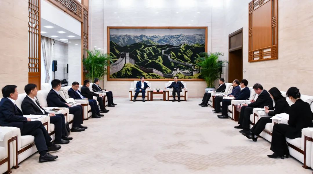 中國電氣裝備白忠泉董事長、周群總經(jīng)理拜訪中國大唐董事長鄒磊