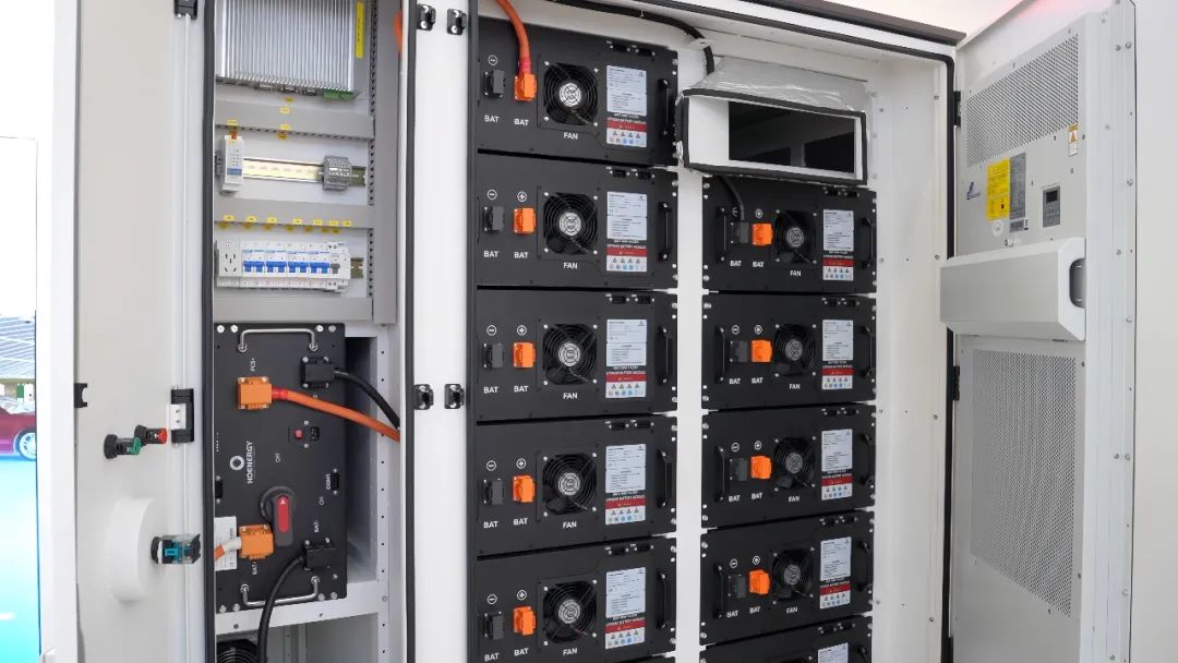 全國(guó)兩會(huì)首提“新型儲(chǔ)能”，弘正儲(chǔ)能刷新“奉賢印象”