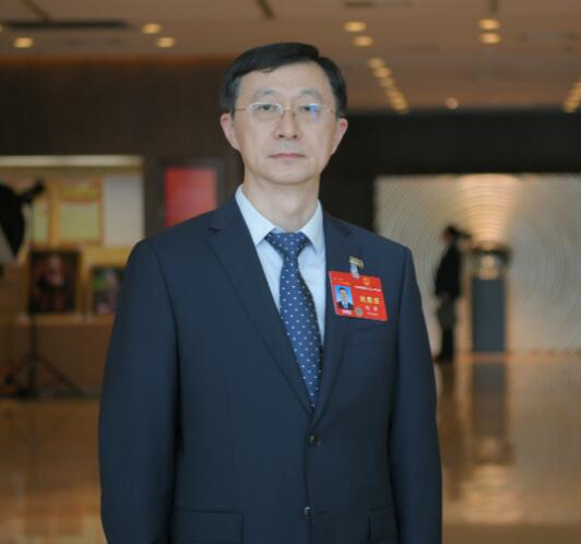 【兩會(huì)好聲音】國(guó)網(wǎng)江西省公司總經(jīng)理、黨委副書記劉勇：建設(shè)數(shù)智化堅(jiān)強(qiáng)電網(wǎng)，更好保障能源安全、服務(wù)“雙碳”目標(biāo)