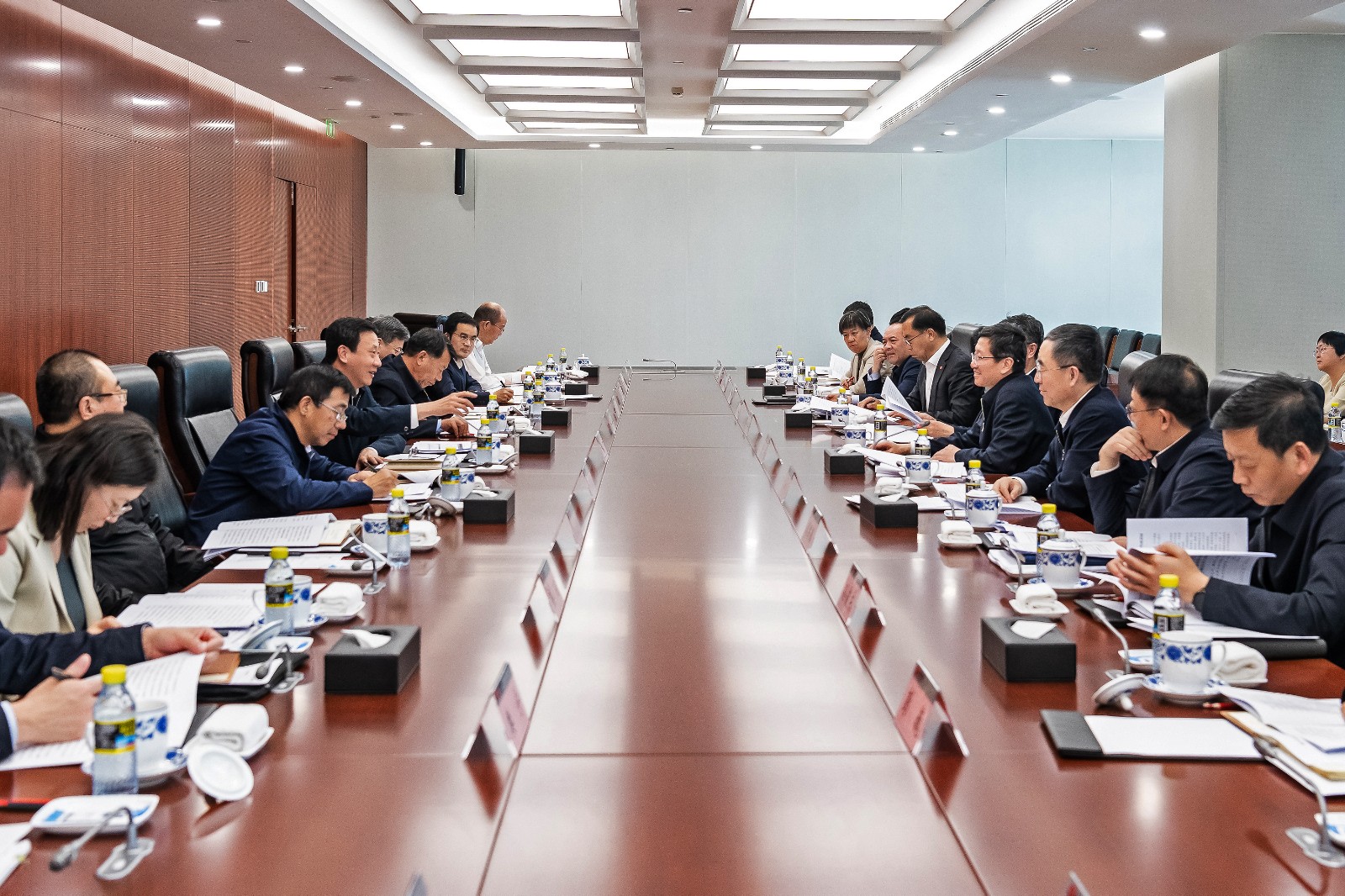 國(guó)家能源局黨組成員、副局長(zhǎng)任京東一行到國(guó)家能源集團(tuán)調(diào)研