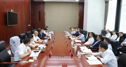 中國電建黨委常委、副總經(jīng)理劉源源與晉能控股集團(tuán)黨委書記、董事長李國彪舉行會(huì)談