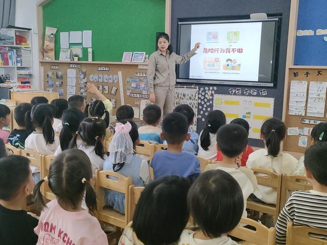 國網(wǎng)光澤縣供電公司電“亮”校園，安全“童”行