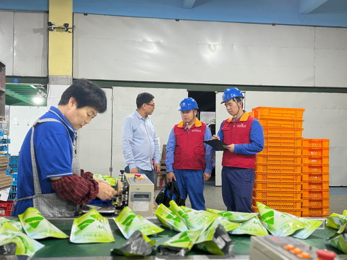 國網(wǎng)寧波供電公司海曙供電分公司:“電管家”上門獻(xiàn)策 助企降本增效