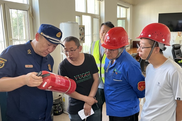 內(nèi)蒙古電力公司烏海千里山供電公司：蒙電愛(ài)心光明行，用電無(wú)憂筑防線