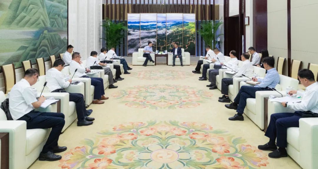 國家電投黨組書記、董事長劉明勝會見上海電氣黨委書記、董事長吳磊