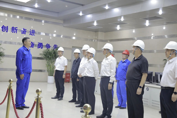 國務院國資委黨委委員、副主任茍坪到新疆華電喀什熱電公司宣講黨的二十屆三中全會精神并調研