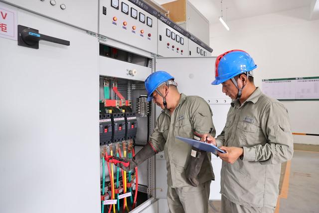 國(guó)網(wǎng)江陵縣供電公司:用心用情優(yōu)服務(wù) 嚴(yán)抓嚴(yán)管建配網(wǎng)