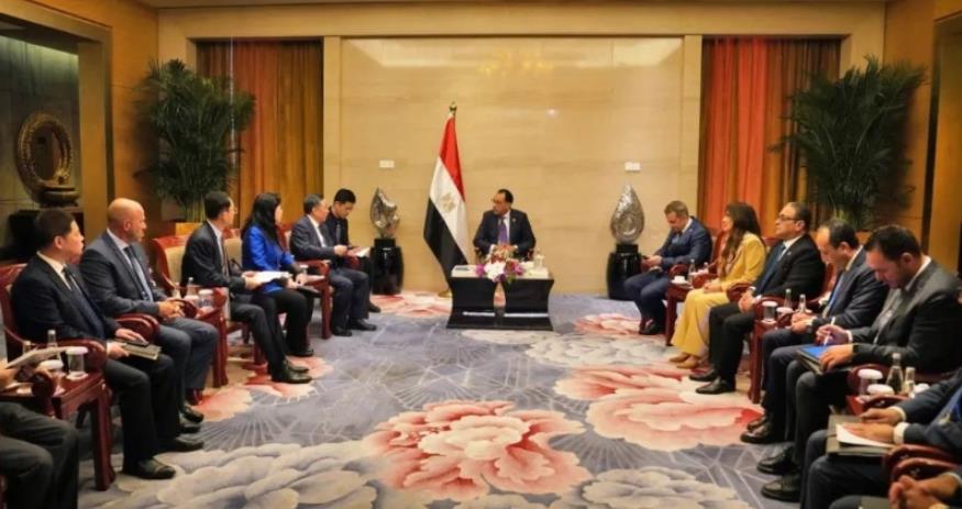 中國(guó)能建黨委書記、董事長(zhǎng)宋海良拜會(huì)埃及總理馬德布利