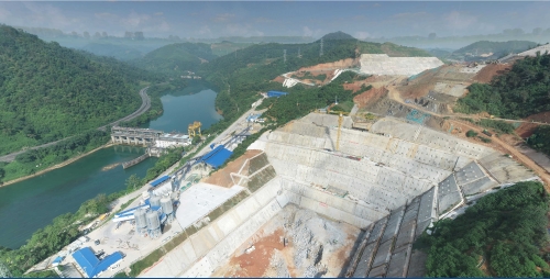 科技賦能:無(wú)人機(jī)助力百色通航工程建設(shè)