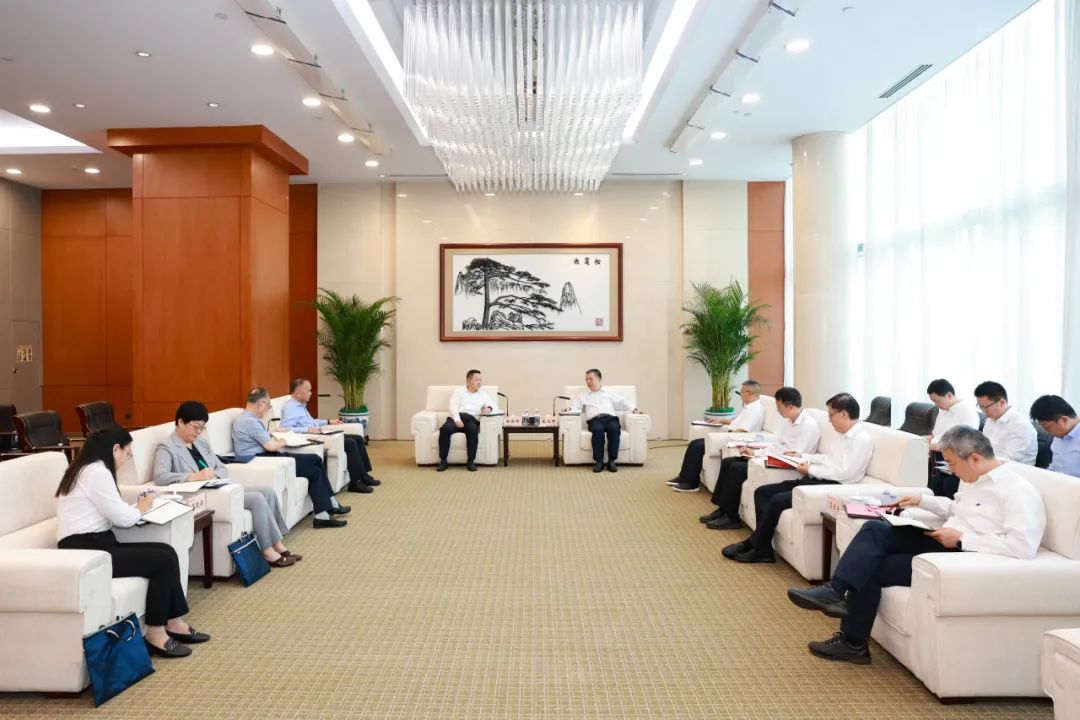 華能集團(tuán)公司總經(jīng)理張文峰會(huì)見中國(guó)國(guó)新董事長(zhǎng)徐思偉、總經(jīng)理莫德旺