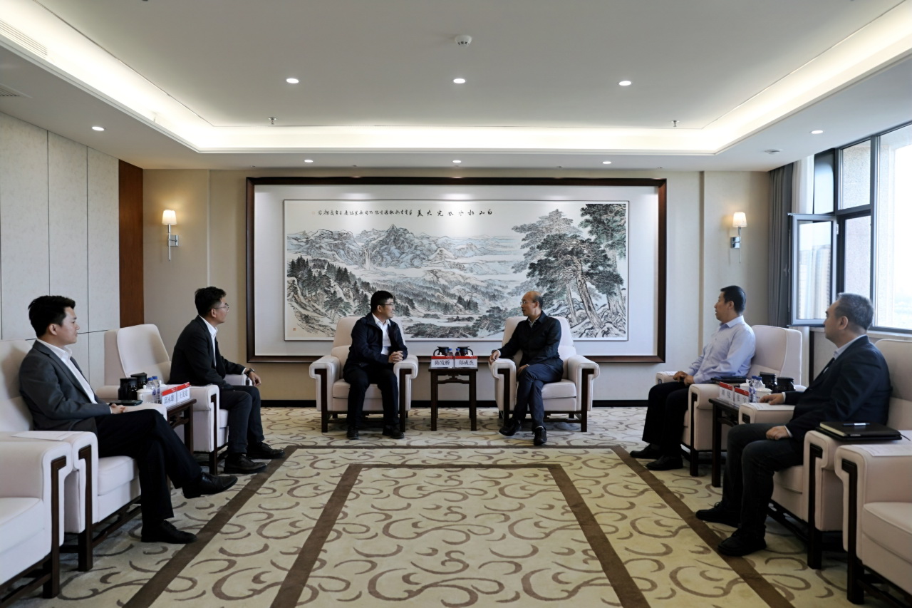 華電吉林公司總經(jīng)理鄭成杰會(huì)見明陽智能副總裁、HPM總經(jīng)理陳發(fā)橋一行