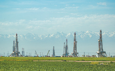 中國(guó)石油新疆油田加大勘探開發(fā)力度、推動(dòng)綠色智能轉(zhuǎn)型