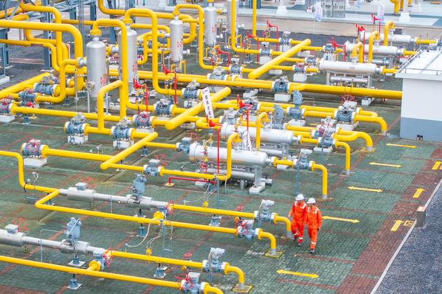 走進(jìn)中國(guó)鹽穴儲(chǔ)氣第一庫，實(shí)探深地儲(chǔ)能的秘密