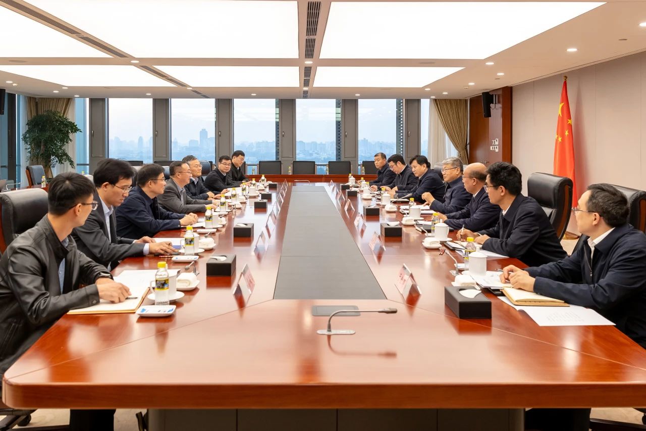 國家能源集團(tuán)黨組書記、董事長劉國躍會見中國礦業(yè)大學(xué)校長趙宏偉