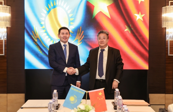 中核集團(tuán)董事長(zhǎng)余劍鋒會(huì)見哈薩克斯坦國家主權(quán)基金主席