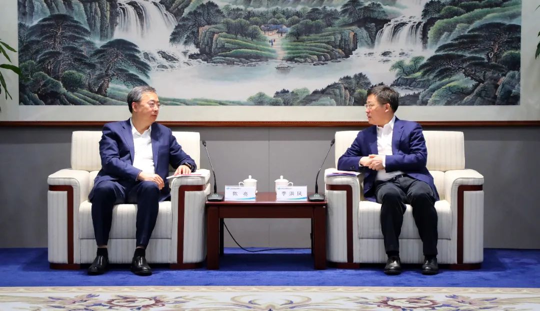 中國電氣裝備黨委書記、董事長李洪鳳會見中金公司黨委書記、董事長、管理委員會主席陳亮