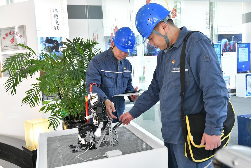 廣東電網(wǎng)“電”力全開(kāi),助力現(xiàn)代化產(chǎn)業(yè)體系建設(shè)